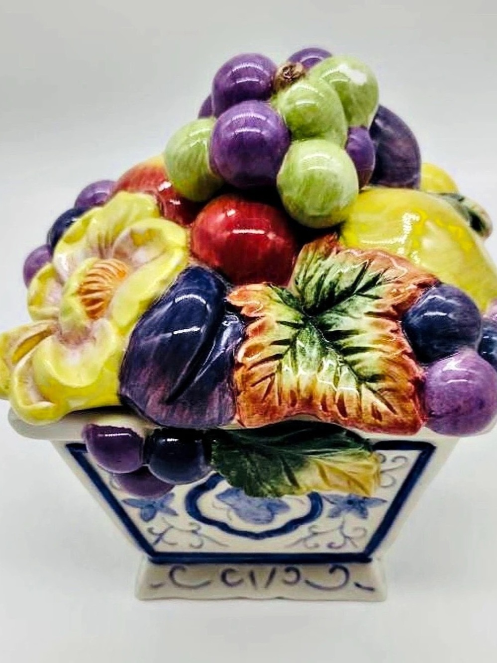 Fitz and Floyd Classics Handcrafted China Fruit Lid Candle Jar Blue White Base